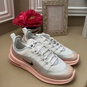 Nike Air Max Axis